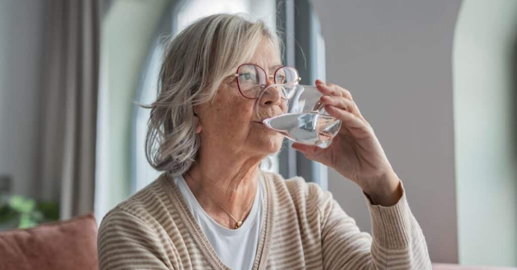Stressed About Mom's Nutrition? How Memory Care Brings Peace 2 memory care