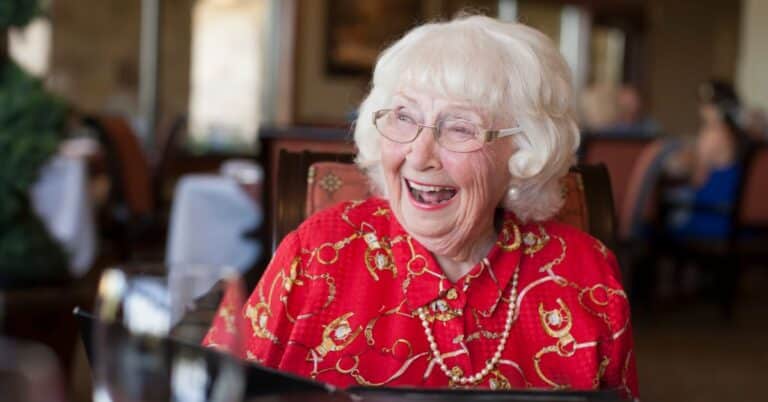 When Caregiving Feels Too Heavy: Finding Peace in Assisted Living 5 assisted living