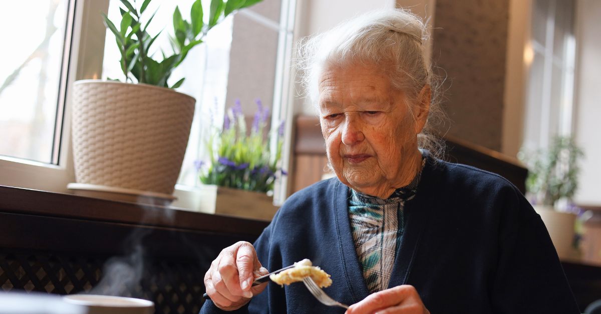 seniors meal in memory care communities