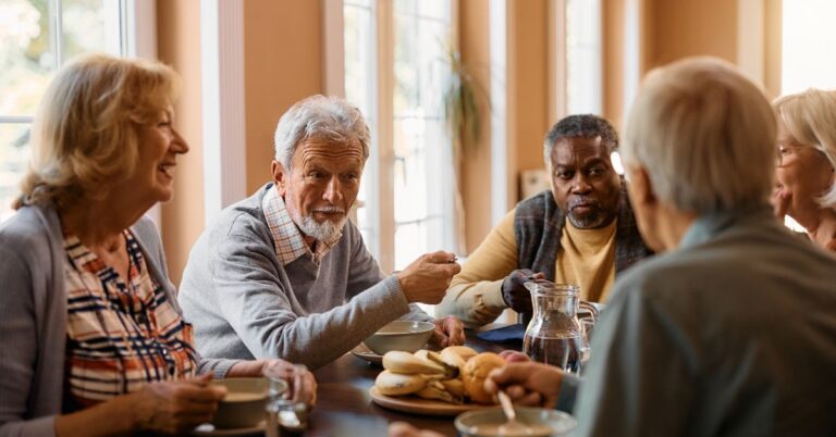seniors talking in alzheimers care