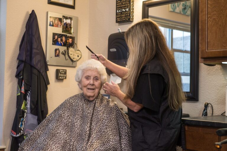 Monona-Salon-Barbershop