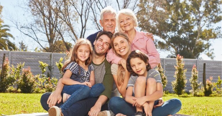 24/7 Assisted Living Strengthens Family-like Bonds