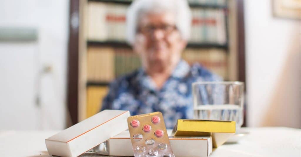 Medication Management in Assisted Living: A Printable Move-In Tracker 2 Medication management in assisted living