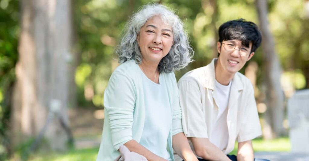 Meaningful Activities for Teens and Seniors at Assisted Living Communities 1 assisted living community