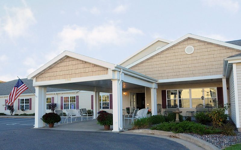 oakwood-hills-exterior